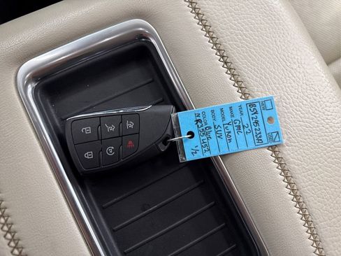 Used 2022 GMC Yukon Denali image 44