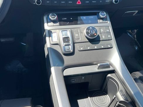Certified 2025 Hyundai Palisade Calligraphy AWD/4WD image 21