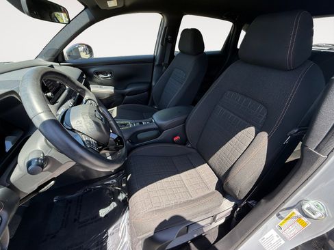 Used 2024 Honda HR-V Sport image 10