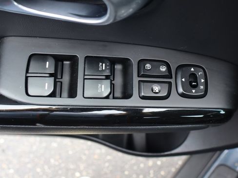 Used 2015 Kia Soul + w/ Audio Package FWD image 25