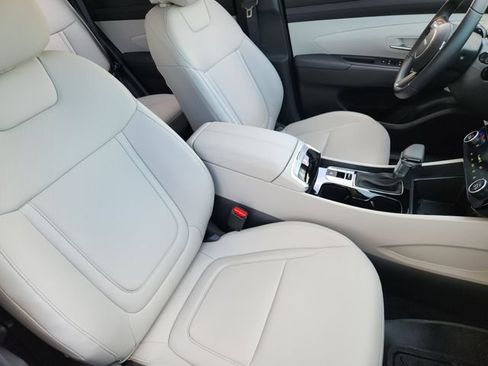 Used 2025 Hyundai Tucson SEL FWD image 13