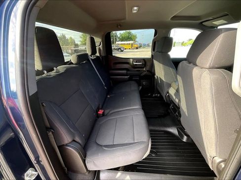 Used 2021 Chevrolet Silverado 1500 Custom Trail Boss AWD/4WD image 23