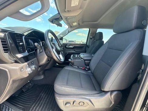 Used 2024 GMC Sierra 1500 Elevation AWD/4WD image 2