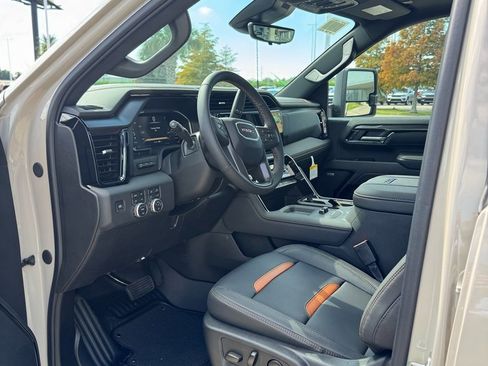 New 2026 GMC Sierra 2500 AT4 w/ AT4 Premium Plus Package image 11