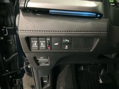 New 2026 Honda Odyssey Touring image 9
