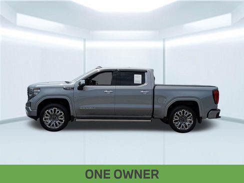 Used 2025 GMC Sierra 1500 Denali Ultimate AWD/4WD image 2