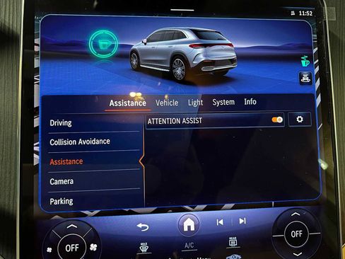 Used 2026 Mercedes-Benz EQE 320 4MATIC SUV image 41