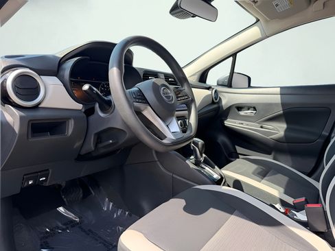 Used 2021 Nissan Versa SV FWD image 29