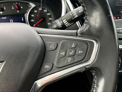 Used 2020 Chevrolet Equinox LT FWD image 12