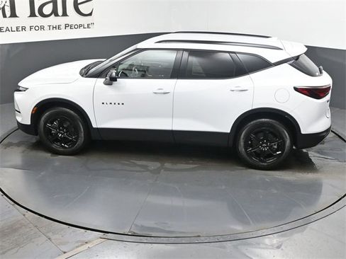 New 2025 Chevrolet Blazer LT w/ Midnight/Sport Edition image 21