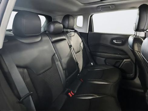 Used 2020 Jeep Compass Latitude AWD/4WD image 23