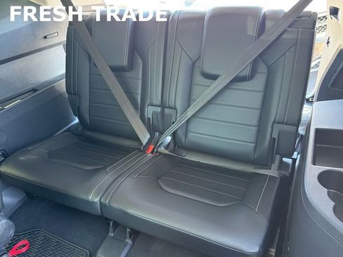 Certified 2022 Volkswagen Atlas SEL Premium image 12