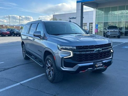 Used 2021 Chevrolet Suburban Z71 w/ Z71 Off-Road Package AWD/4WD image 29