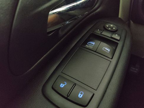 Used 2016 Dodge Grand Caravan SE w/ Quick Order Package 29E SE FWD image 27