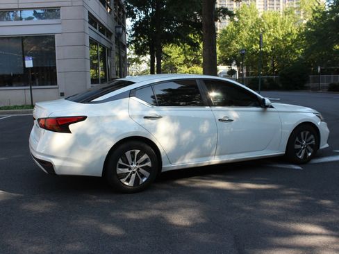 Used 2020 Nissan Altima 2.5 S FWD image 7
