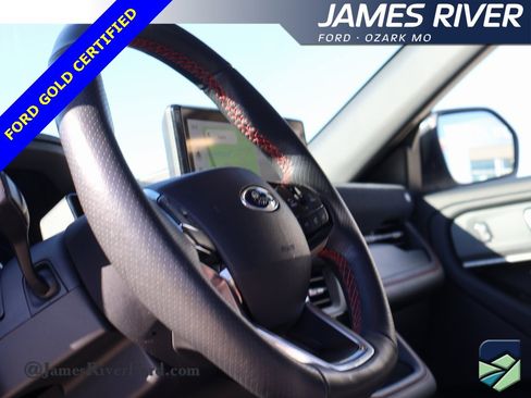 Certified 2025 Ford Explorer ST-Line w/ ST-Line Street Pack image 26