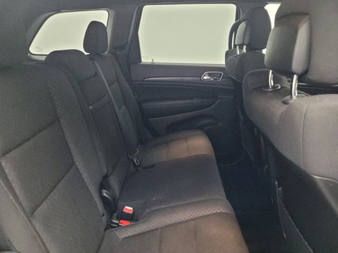Used 2018 Jeep Grand Cherokee Laredo AWD/4WD image 19