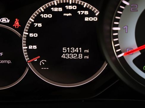 Used 2019 Porsche Panamera GTS w/ Premium Package Plus image 15