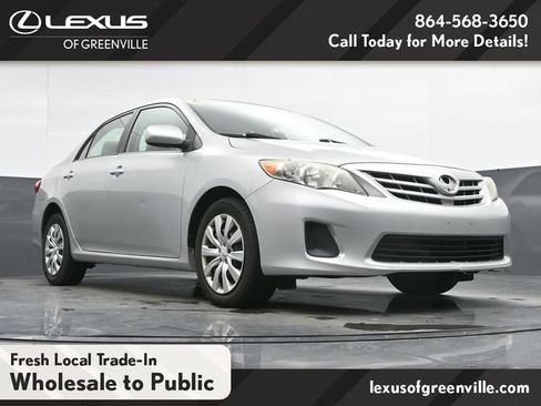 Used 2013 Toyota Corolla LE FWD image 10