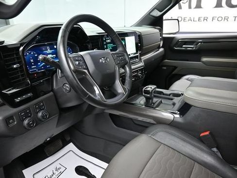 Used 2023 Chevrolet Silverado 1500 ZR2 w/ Technology Package AWD/4WD image 19