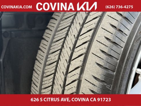 Used 2022 Toyota Corolla SE image 30