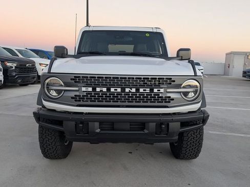 Used 2025 Ford Bronco Badlands AWD/4WD image 2