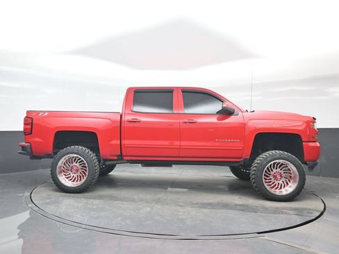 Used 2018 Chevrolet Silverado 1500 LT w/ All Star Edition AWD/4WD image 7