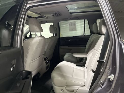 Used 2018 Honda Pilot Elite image 24