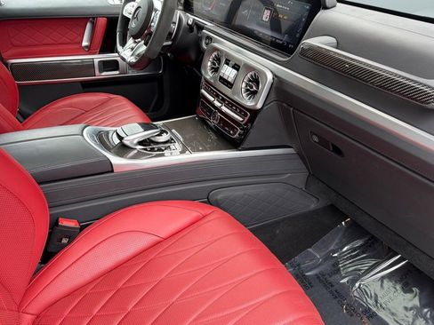 Used 2024 Mercedes-Benz G 63 AMG 4MATIC image 36