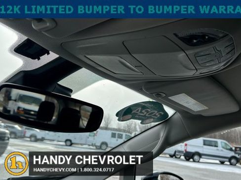 Used 2024 Chrysler Pacifica Touring-L image 28