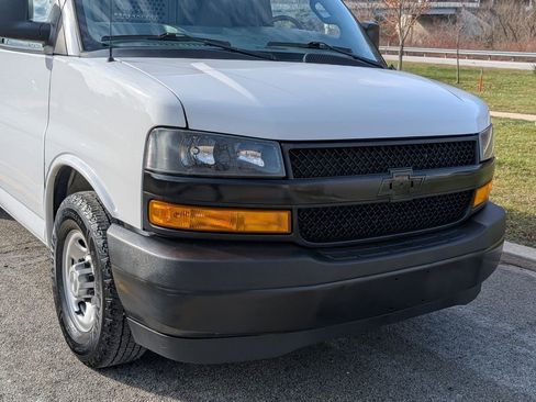 Used 2019 Chevrolet Express 2500 w/ Communications Package image 13