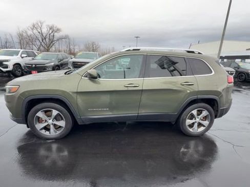 Used 2019 Jeep Cherokee Limited image 5