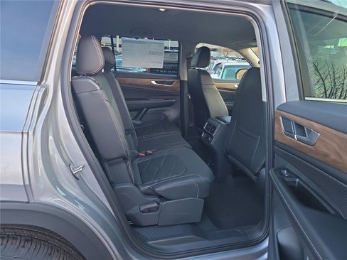 New 2026 Volkswagen Atlas SE image 31