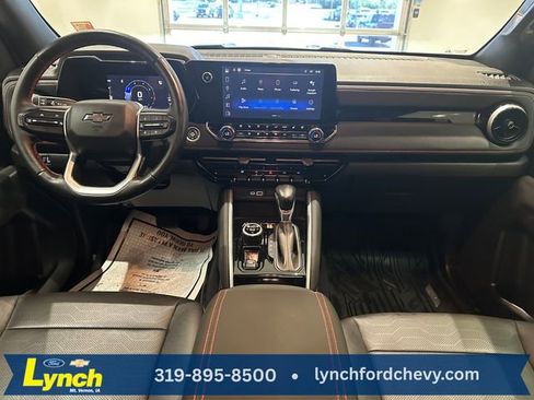 Used 2023 Chevrolet Colorado Z71 w/ Z71 Convenience Package 2 AWD/4WD image 9
