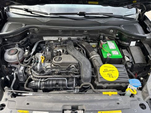 Used 2022 Volkswagen Taos SE image 22