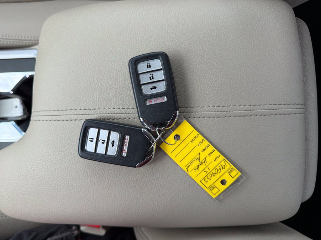 Used 2015 Honda Accord EX-L image 2