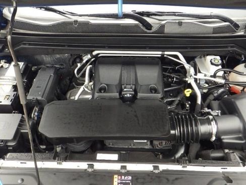 Used 2023 Chevrolet Colorado Z71 image 11