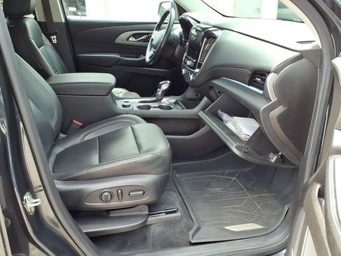 Used 2021 Chevrolet Traverse LT AWD/4WD image 30