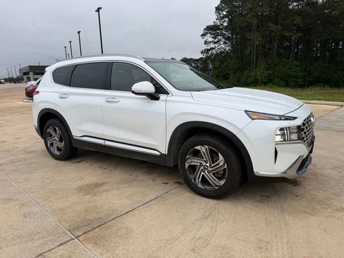 Used 2021 Hyundai Santa Fe SEL w/ Convenience + Premium Package FWD image 4
