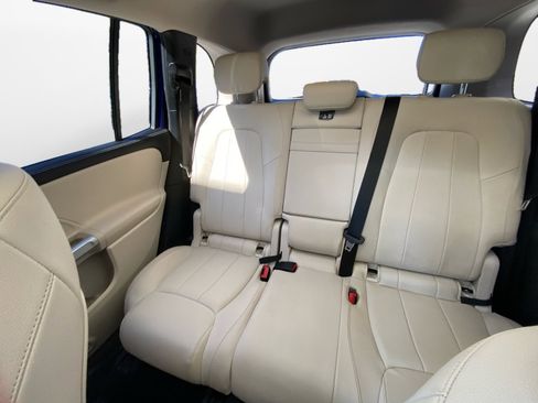 Used 2022 Mercedes-Benz GLB 250 4MATIC image 12