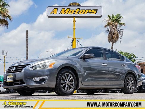 Used 2015 Nissan Altima 2.5 S w/ Sport Value Package FWD image 1