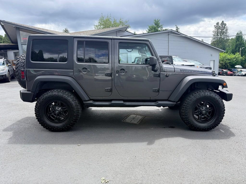 Used 2017 Jeep Wrangler Unlimited Sport AWD/4WD image 6