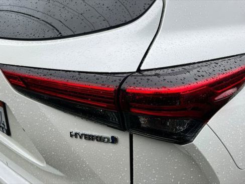 Certified 2020 Toyota Highlander LE image 17