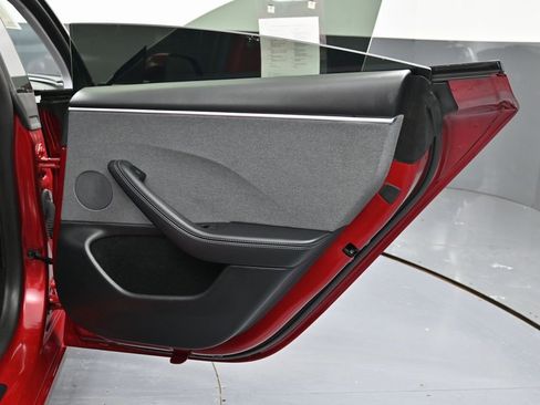Used 2024 Tesla Model 3 Standard Range image 43