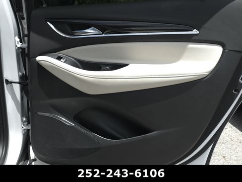 Used 2023 Buick Enclave Essence FWD image 41