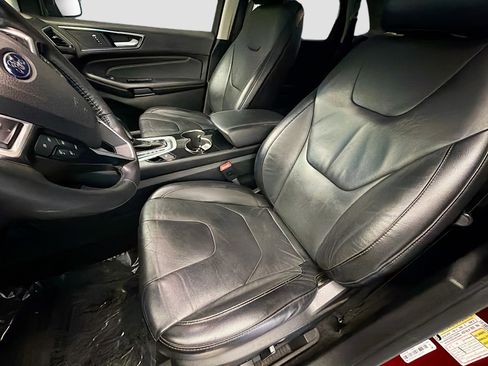 Used 2016 Ford Edge Titanium w/ Technology Package image 10