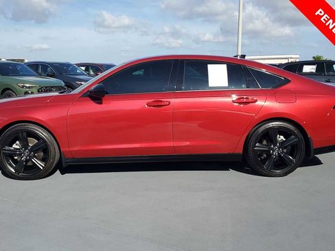 Used 2025 Honda Accord Sport image 3