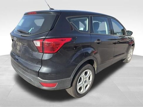 Used 2019 Ford Escape S FWD image 4