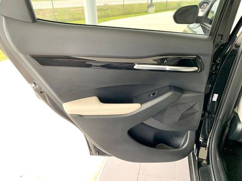Used 2023 Kia Seltos EX AWD/4WD image 17