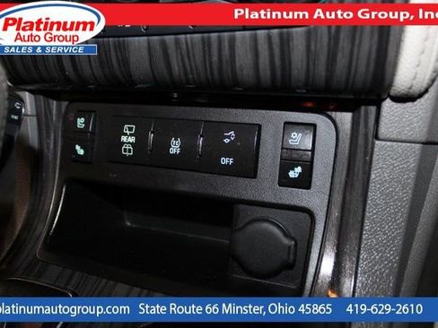 Used 2014 Chevrolet Traverse LTZ AWD/4WD image 19